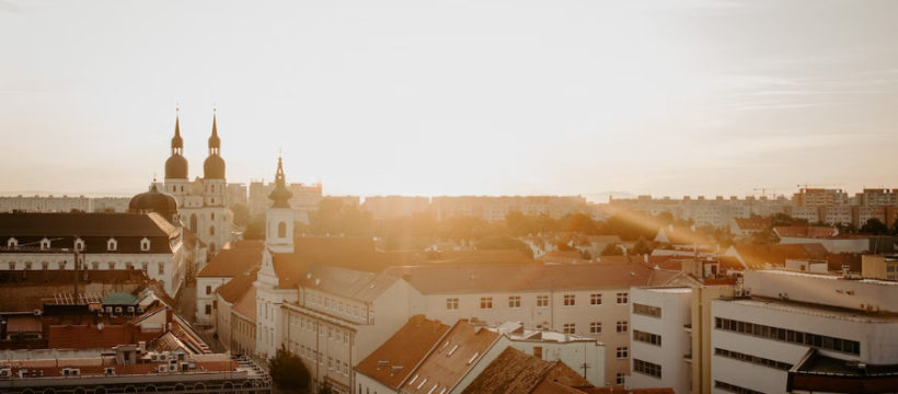Veľké výhľady z malých kopcov – užite si panorámy na Západom Slovensku